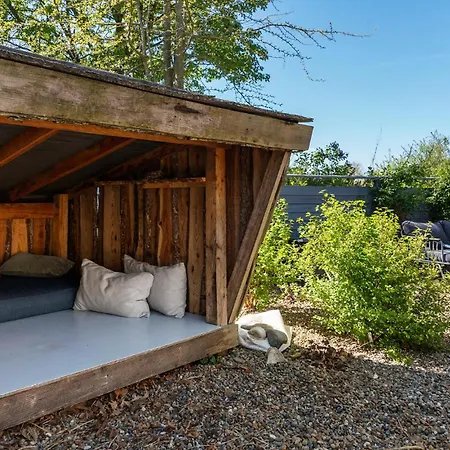 Stunning In With Kitchen Semesterbostad *